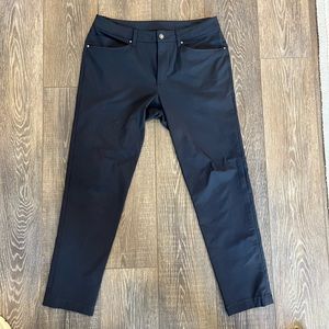 LuLu ABC slim pants size 31 - GREAT condition